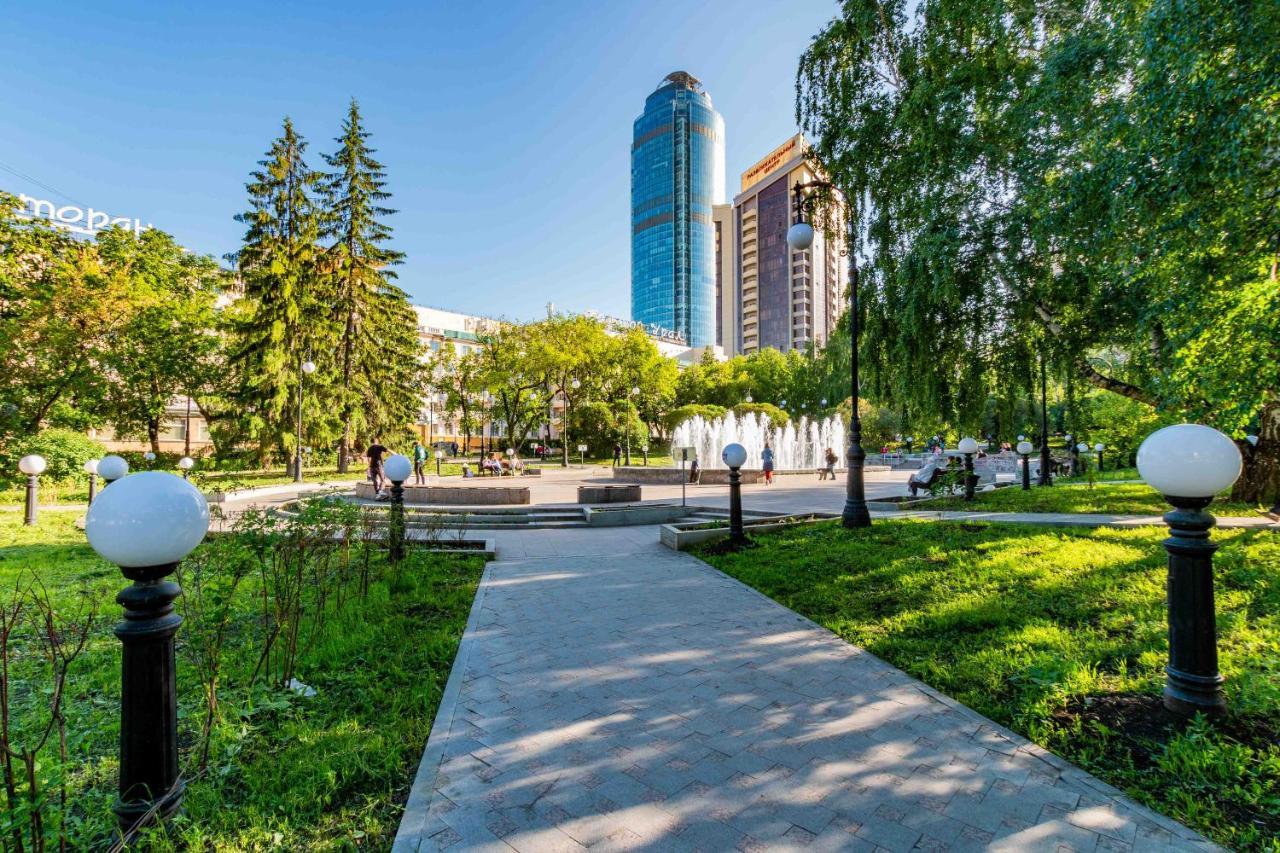 Gostinica Bolsoi Ural Otel Ekaterinburg Dış mekan fotoğraf