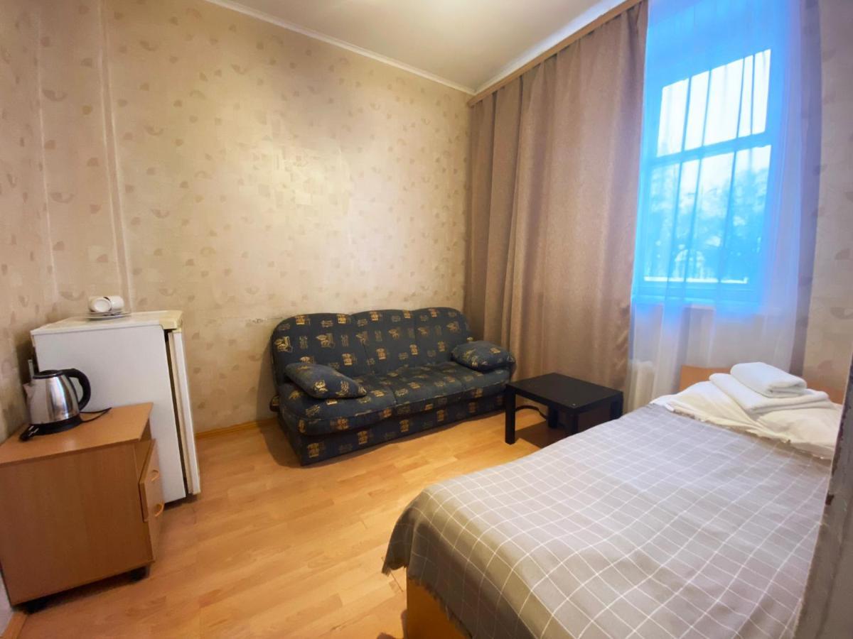 Gostinica Bolsoi Ural Otel Ekaterinburg Dış mekan fotoğraf