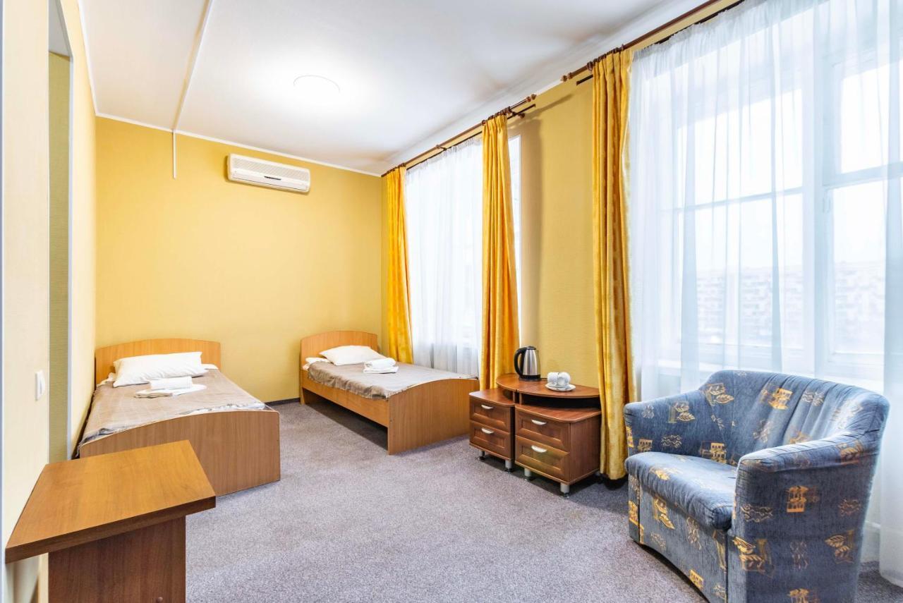 Gostinica Bolsoi Ural Otel Ekaterinburg Dış mekan fotoğraf